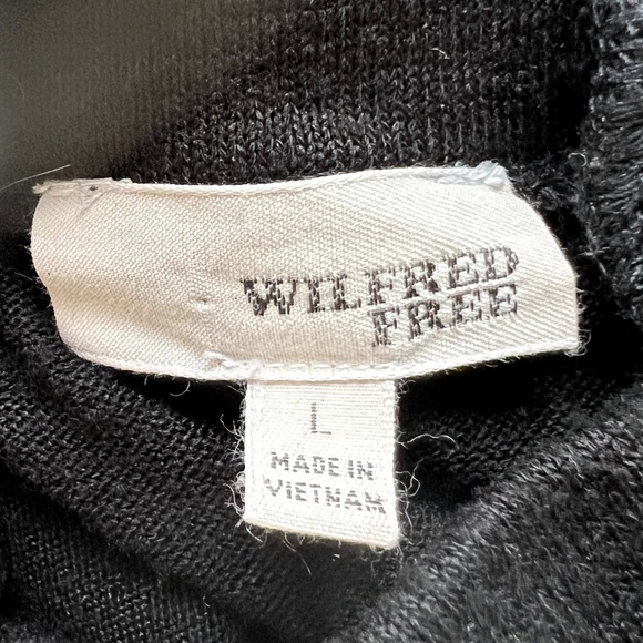 Wilfred Free Sweater Womens Black Mock Turtleneck Size Large Side Slits Thin - Picture 5 of 6